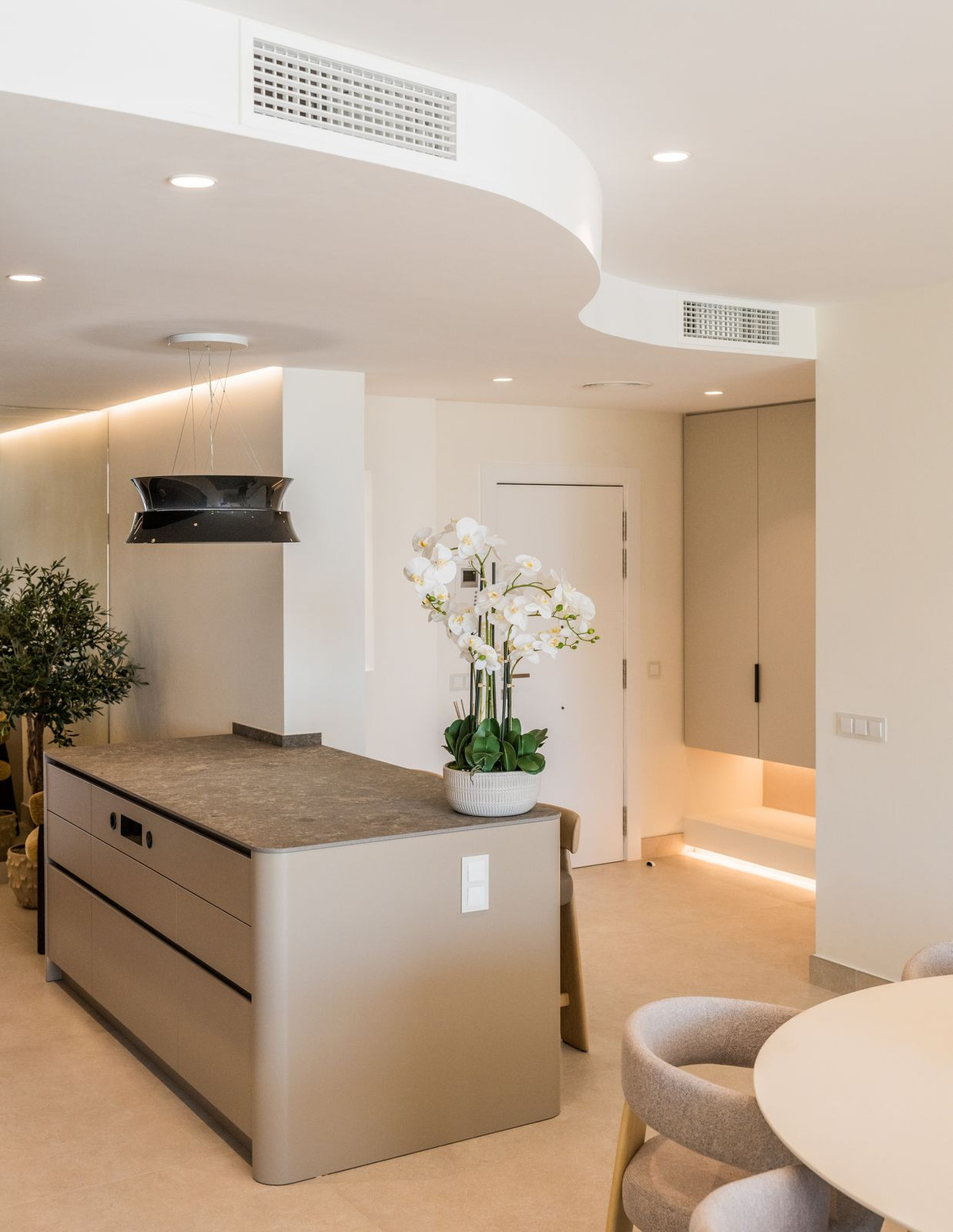 3 Bed Apartment for sale in New Golden Mile Costa Del Sol, Málaga, Spain
