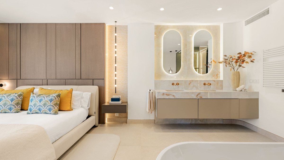 3 Bed Apartment for sale in New Golden Mile Costa Del Sol, Málaga, Spain