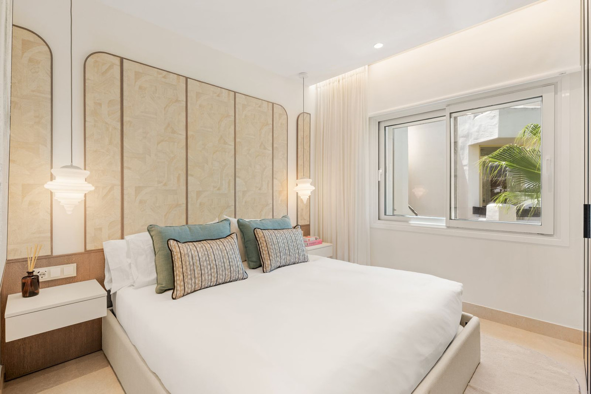3 Bed Apartment for sale in New Golden Mile Costa Del Sol, Málaga, Spain