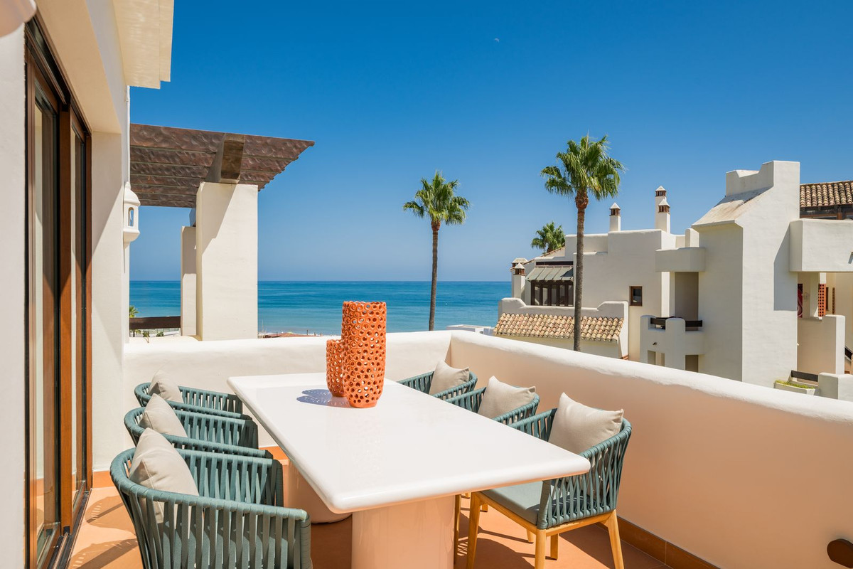3 Bed Apartment for sale in New Golden Mile Costa Del Sol, Málaga, Spain