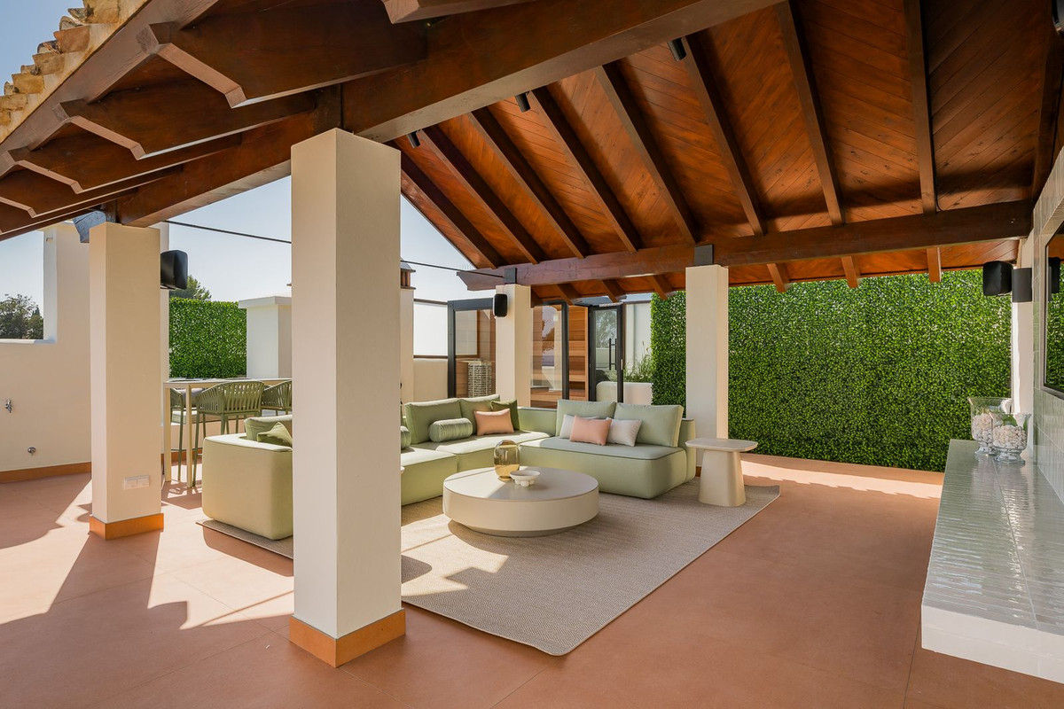 3 Bed Apartment for sale in New Golden Mile Costa Del Sol, Málaga, Spain