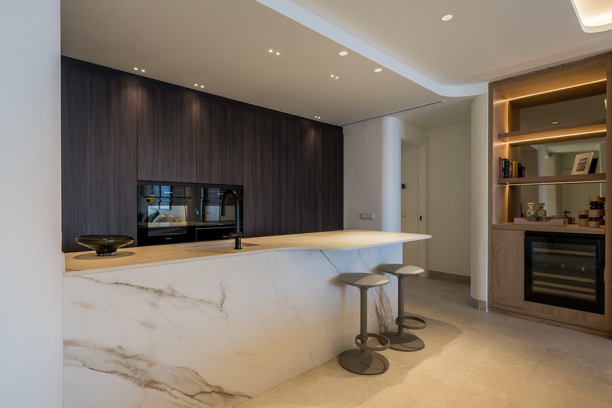 3 Bed Apartment for sale in New Golden Mile Costa Del Sol, Málaga, Spain