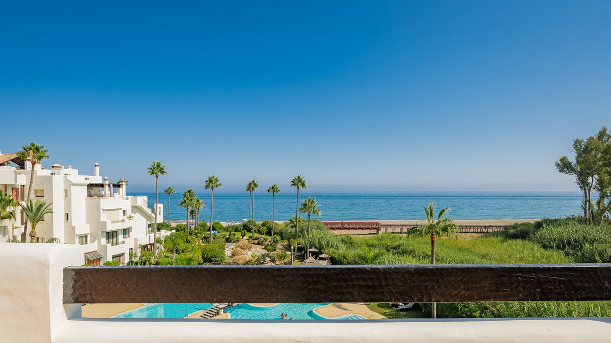 3 Bed Apartment for sale in New Golden Mile Costa Del Sol, Málaga, Spain