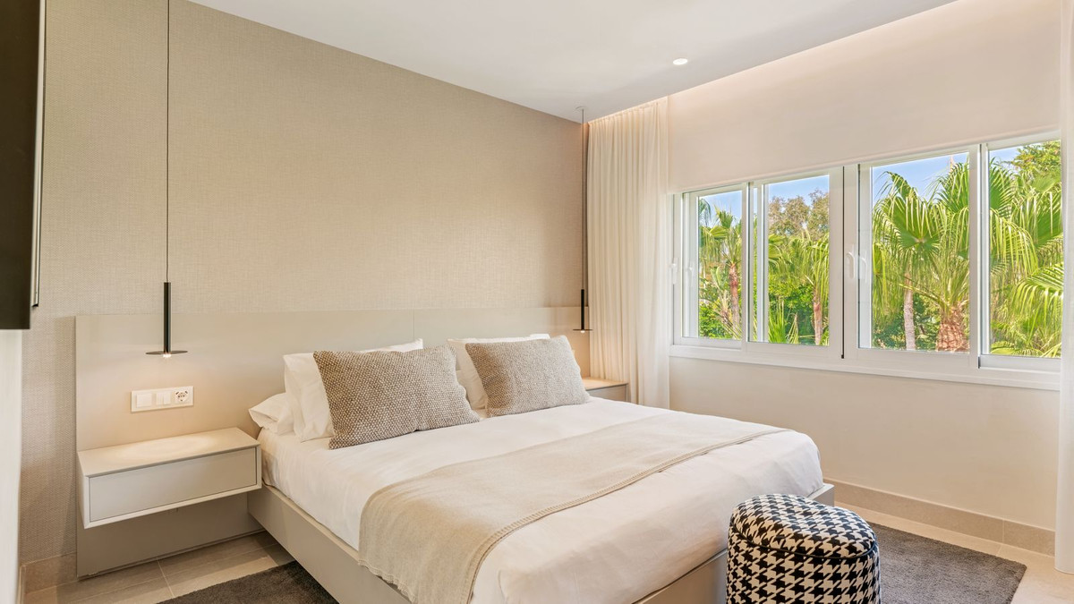 3 Bed Apartment for sale in New Golden Mile Costa Del Sol, Málaga, Spain