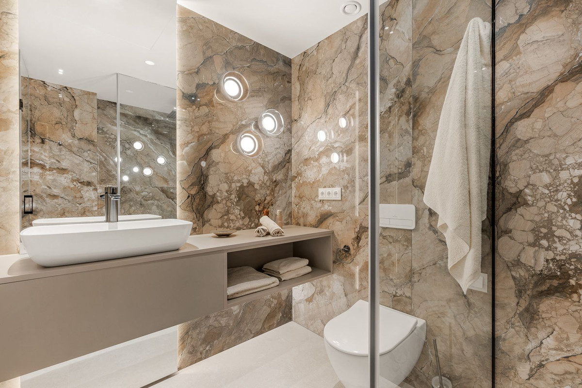 3 Bed Apartment for sale in New Golden Mile Costa Del Sol, Málaga, Spain
