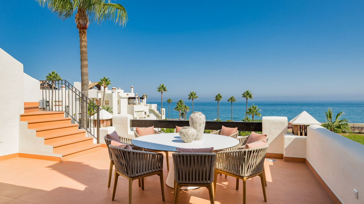 3 Bed Apartment for sale in New Golden Mile Costa Del Sol, Málaga, Spain