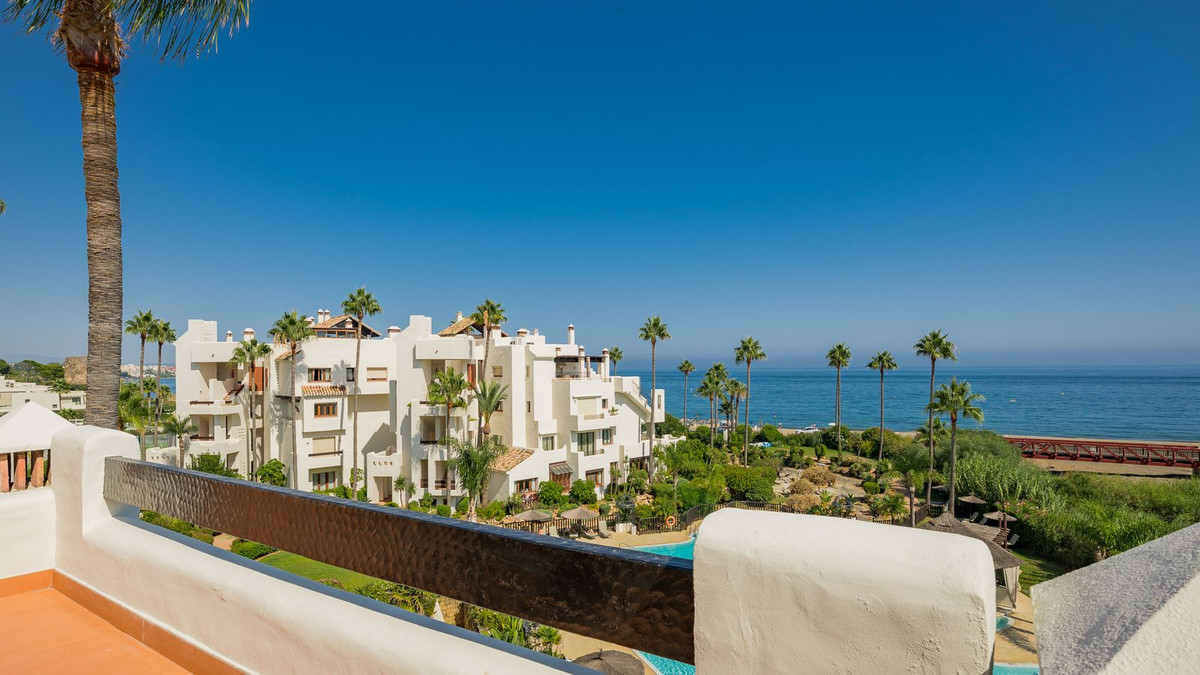 3 Bed Apartment for sale in New Golden Mile Costa Del Sol, Málaga, Spain