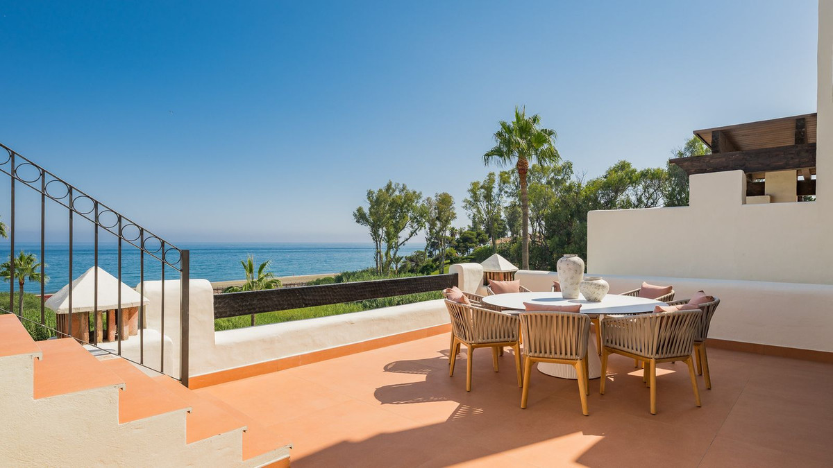 3 Bed Apartment for sale in New Golden Mile Costa Del Sol, Málaga, Spain