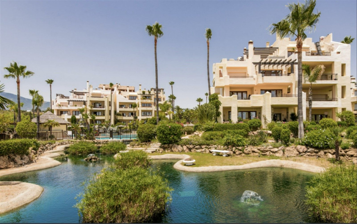 3 Bed Apartment for sale in New Golden Mile Costa Del Sol, Málaga, Spain
