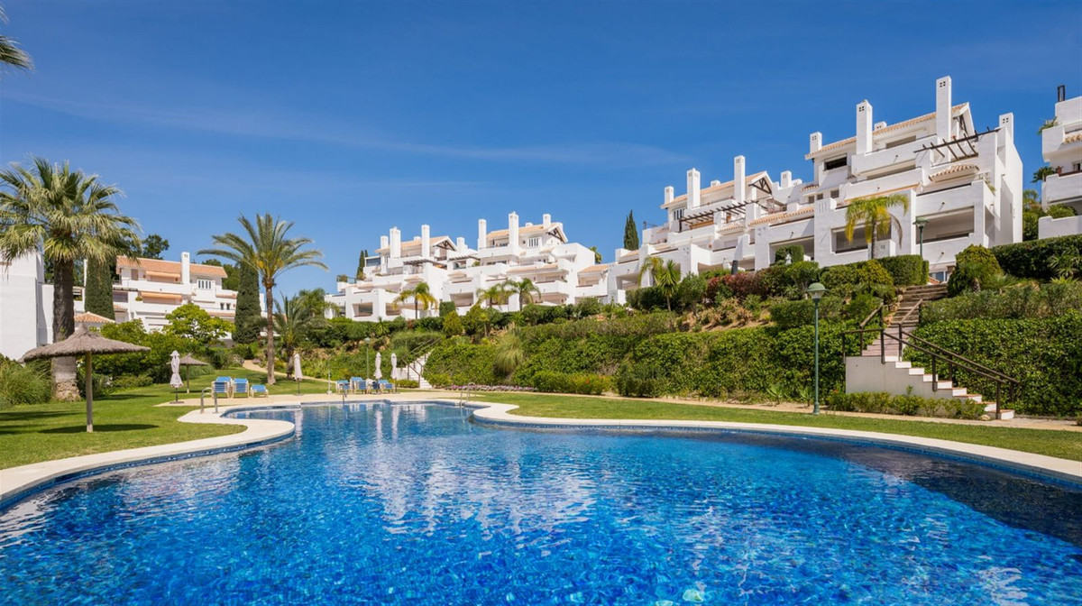 3 Bed Apartment for sale in Los Monteros Costa Del Sol, Málaga, Spain