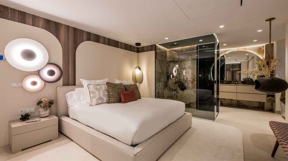 3 Bed Apartment for sale in Los Monteros Costa Del Sol, Málaga, Spain