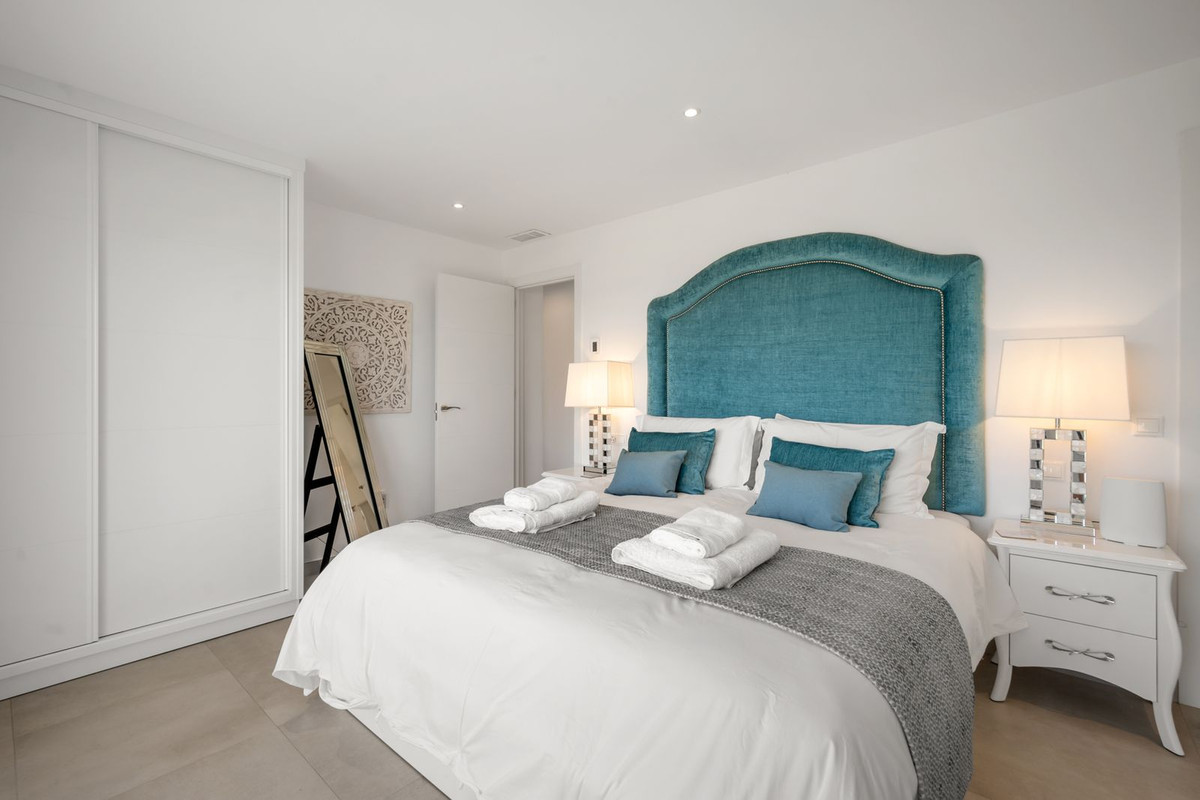 5 Bed Townhouse for sale in Torrenueva Costa Del Sol, Málaga, Spain