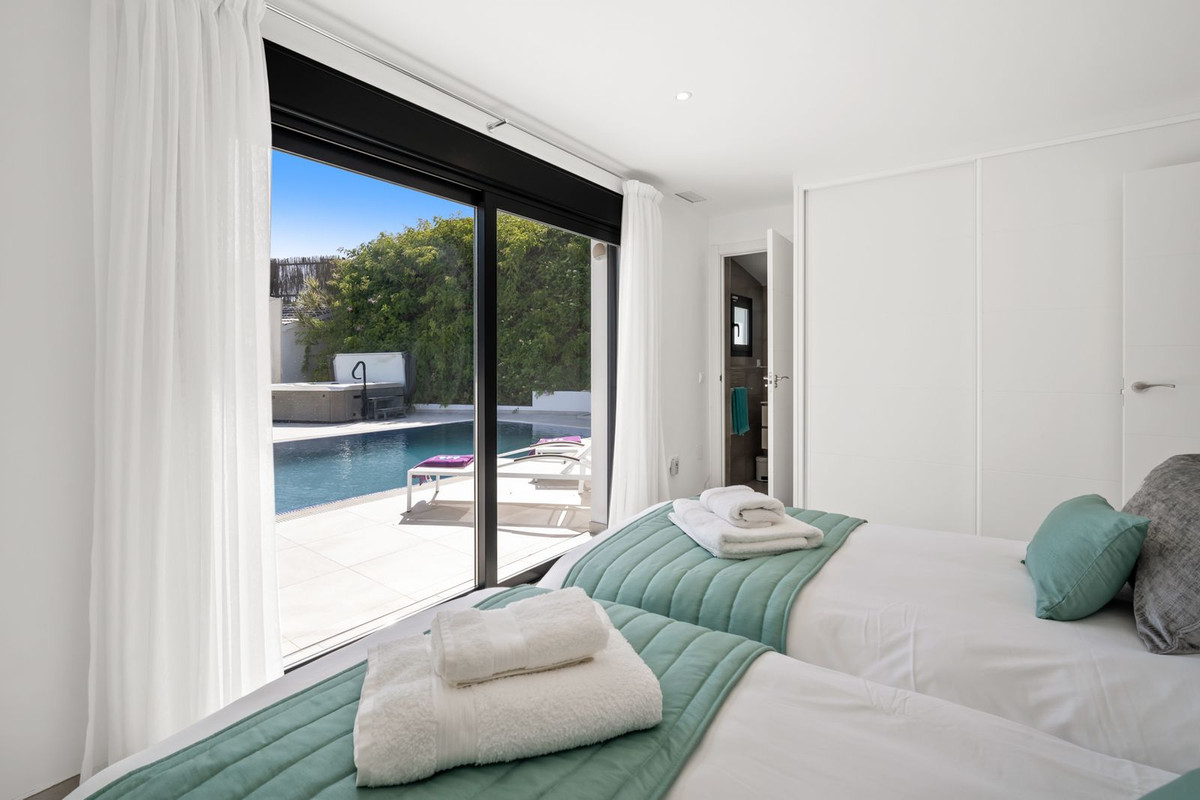 5 Bed Townhouse for sale in Torrenueva Costa Del Sol, Málaga, Spain