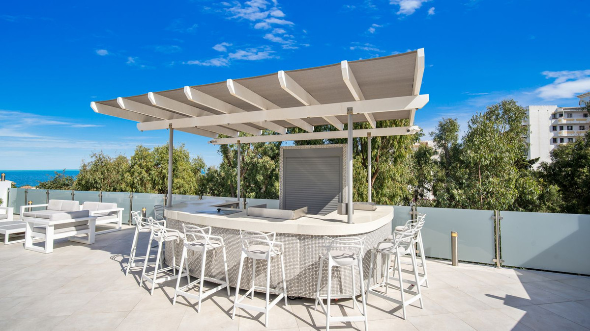 5 Bed Townhouse for sale in Torrenueva Costa Del Sol, Málaga, Spain