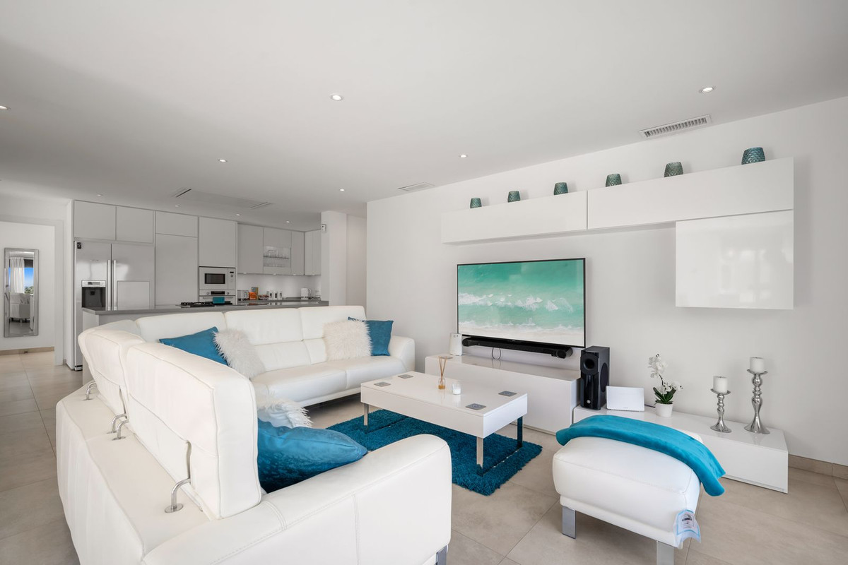 5 Bed Townhouse for sale in Torrenueva Costa Del Sol, Málaga, Spain