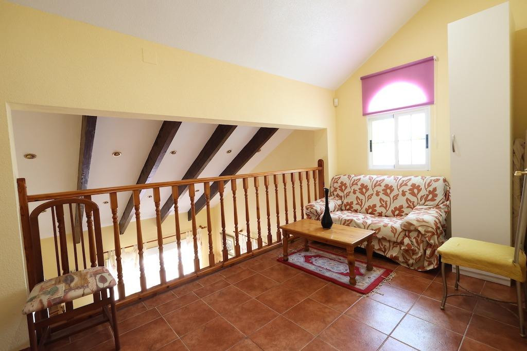 Se vende Villa - Chalet de 4 dormitorios en Costa Blanca, Alicante, España