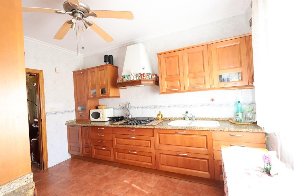 Se vende Villa - Chalet de 4 dormitorios en Costa Blanca, Alicante, España