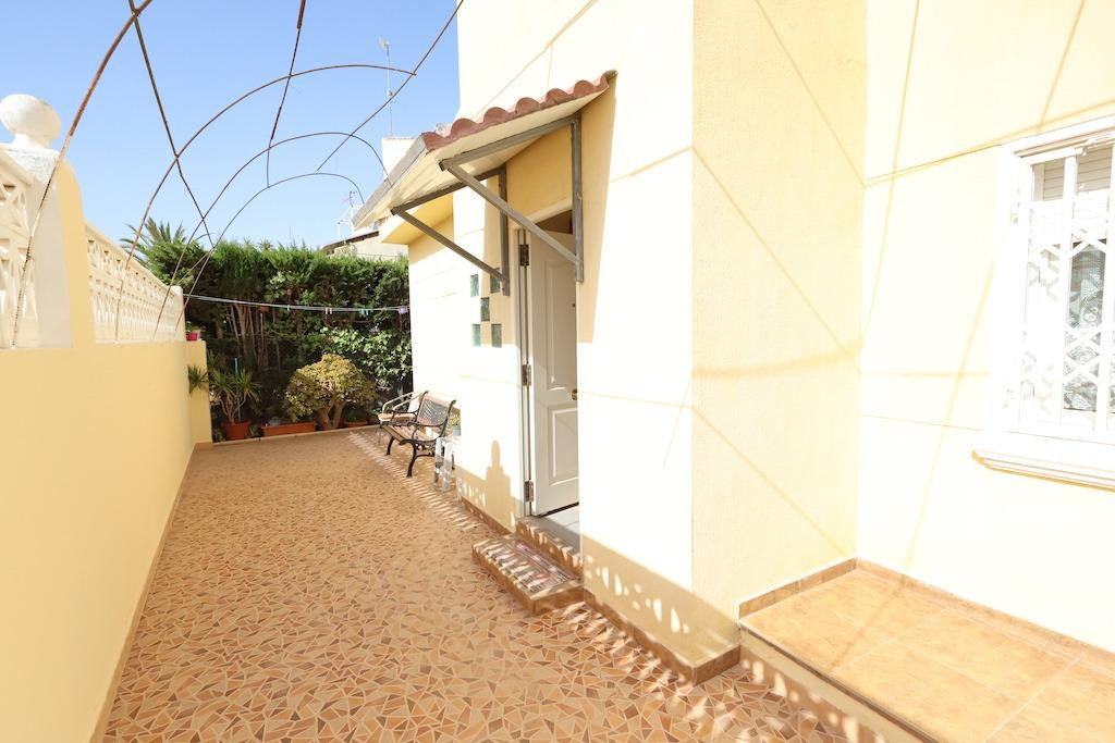 Se vende Villa - Chalet de 4 dormitorios en Costa Blanca, Alicante, España