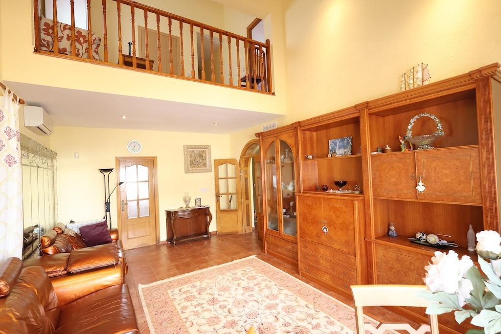 Se vende Villa - Chalet de 4 dormitorios en Costa Blanca, Alicante, España