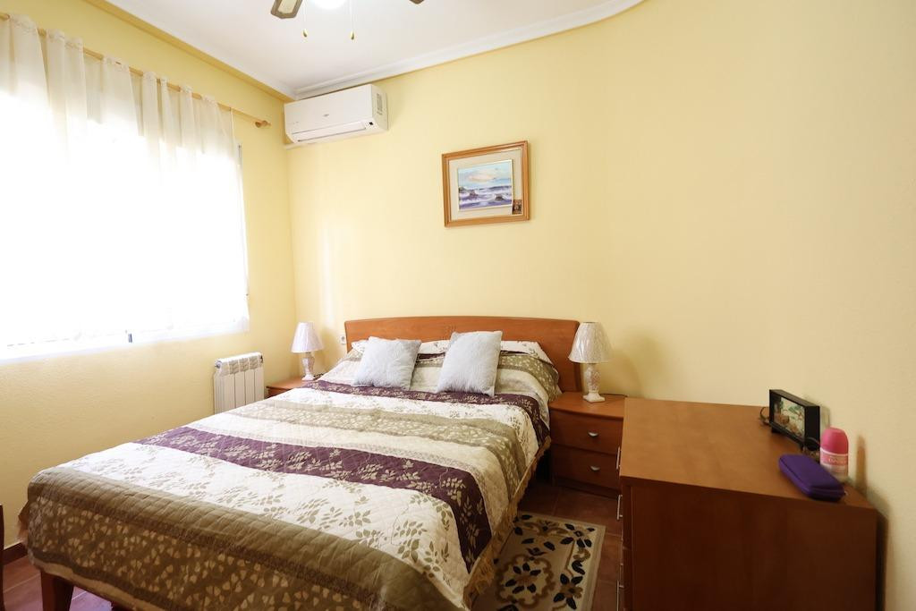 Se vende Villa - Chalet de 4 dormitorios en Costa Blanca, Alicante, España