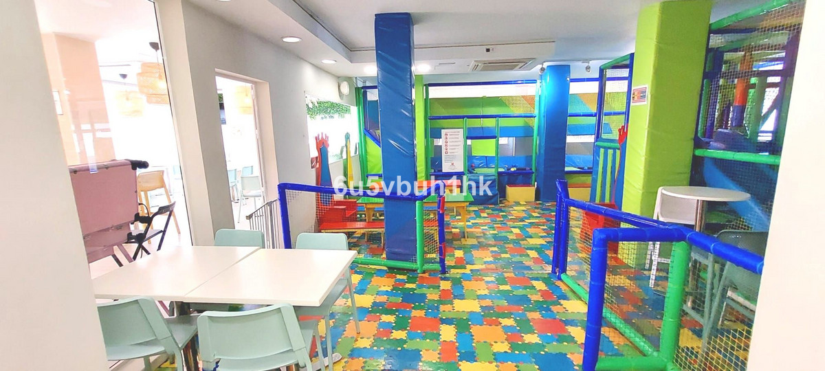 Commercial unit for sale in Fuengirola Costa Del Sol, Málaga, Spain