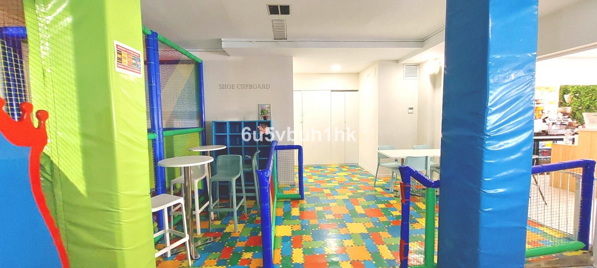 Commercial unit for sale in Fuengirola Costa Del Sol, Málaga, Spain
