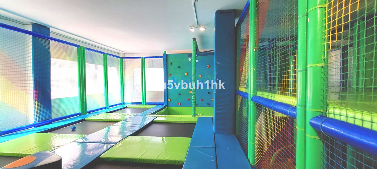 Commercial unit for sale in Fuengirola Costa Del Sol, Málaga, Spain