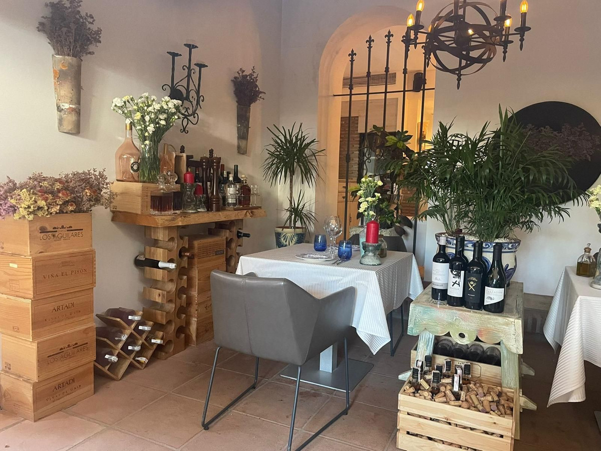 Se vende Restaurante  en Costa Del Sol, Málaga, España