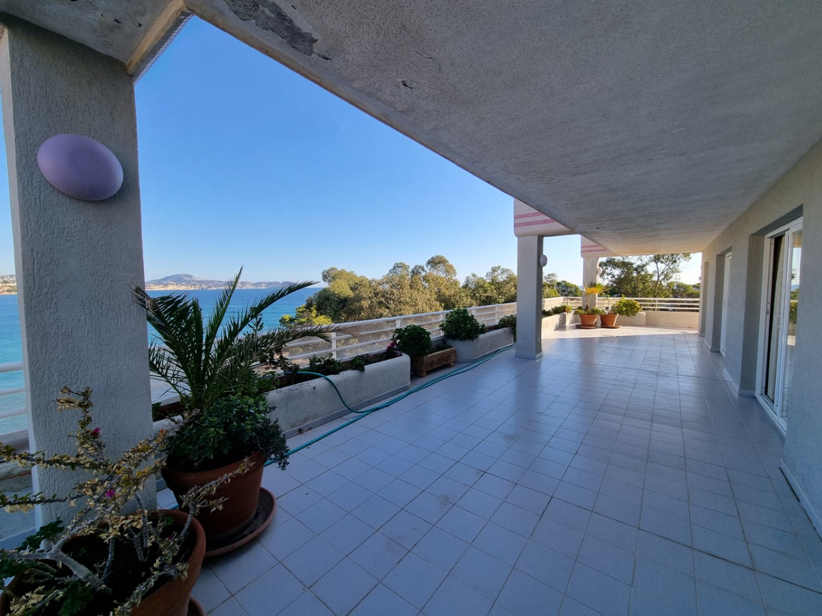 2 Bed Apartment for sale in Calpe Costa Blanca, Alicante, Spain