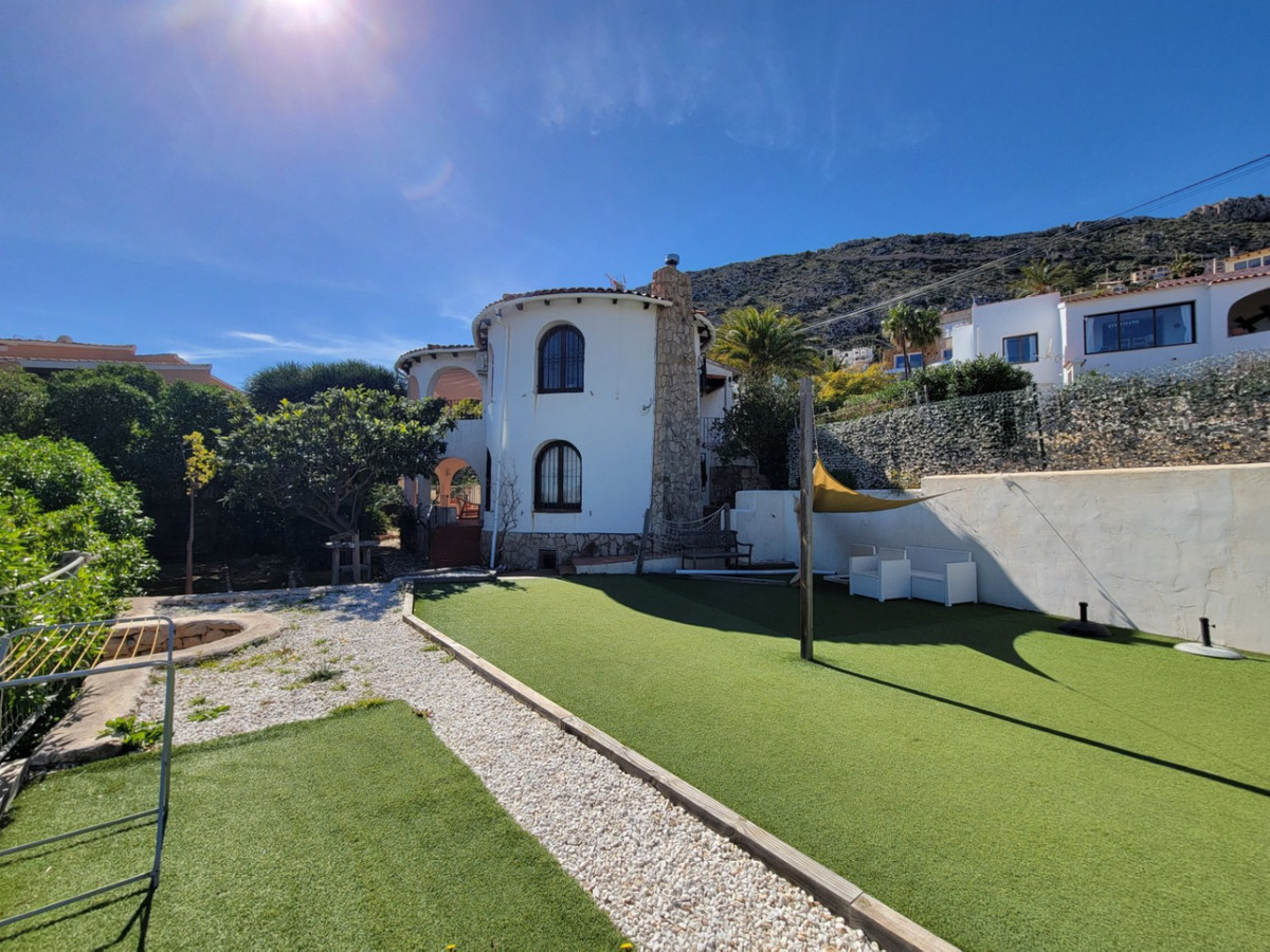 Se vende Villa - Chalet de 3 dormitorios en Costa Blanca, Alicante, España