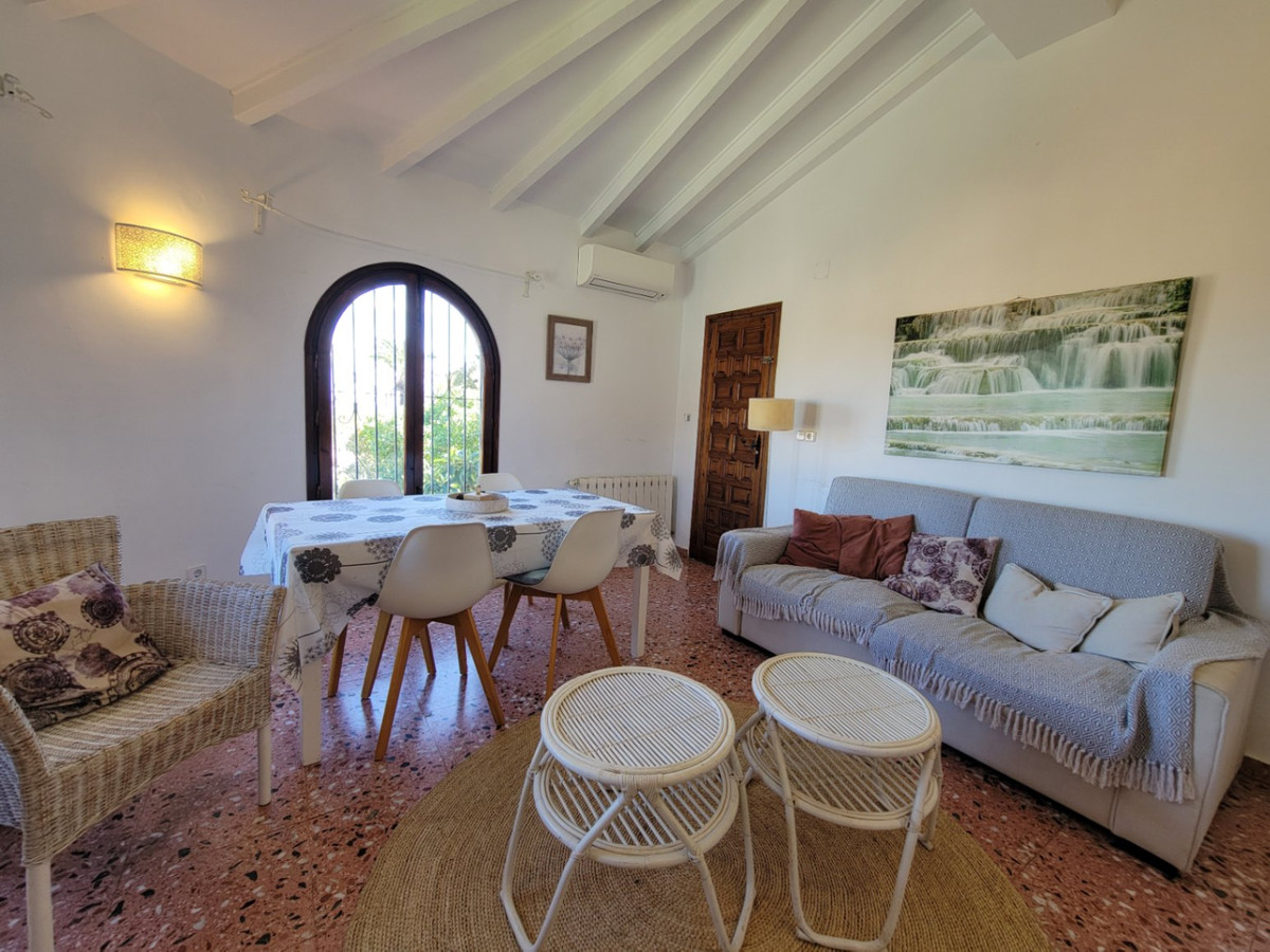 Se vende Villa - Chalet de 3 dormitorios en Costa Blanca, Alicante, España