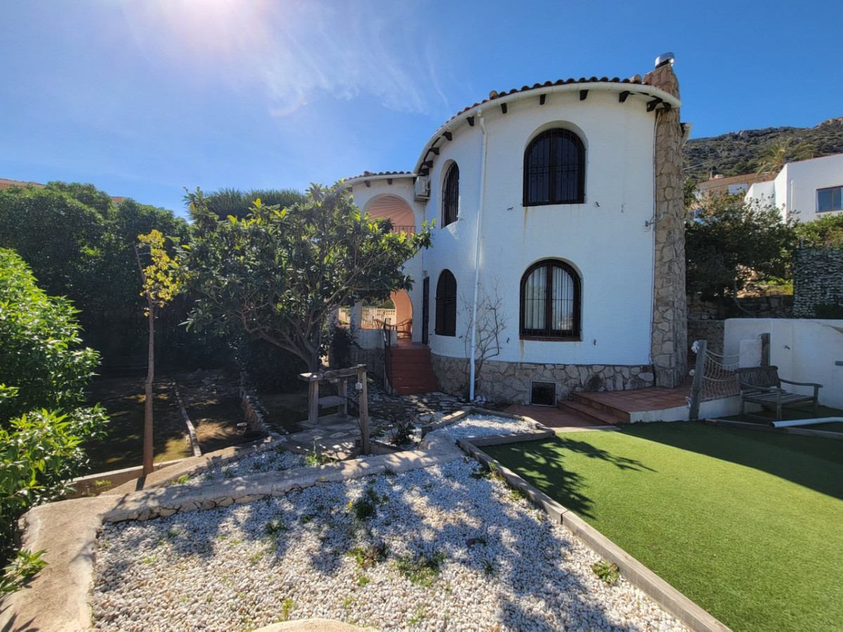 Se vende Villa - Chalet de 3 dormitorios en Costa Blanca, Alicante, España