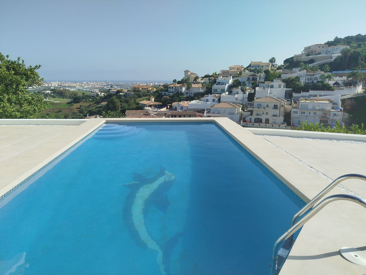 Se vende Villa - Chalet de 3 dormitorios en Costa Del Sol, Málaga, España