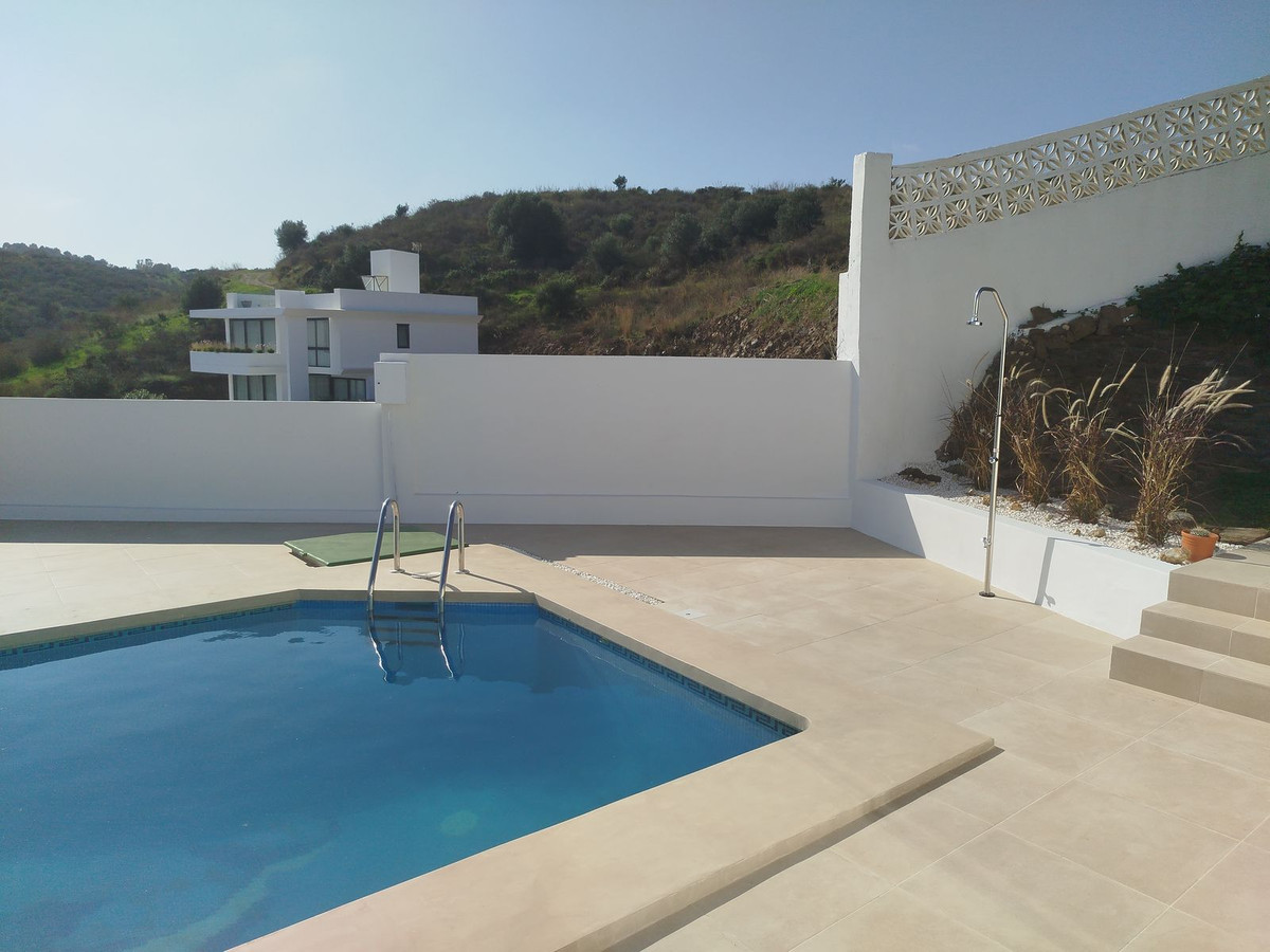 Se vende Villa - Chalet de 3 dormitorios en Costa Del Sol, Málaga, España