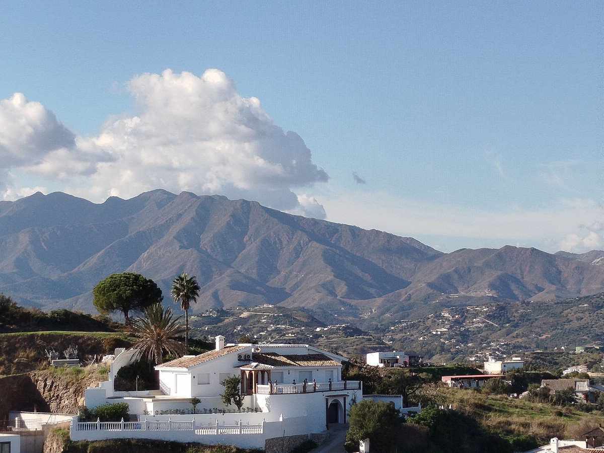 Se vende Villa - Chalet de 3 dormitorios en Costa Del Sol, Málaga, España