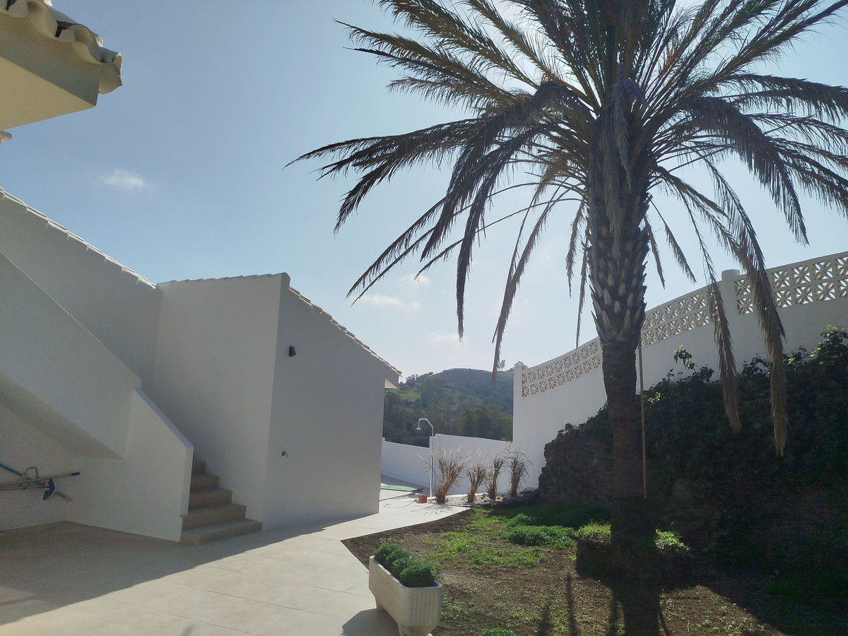 Se vende Villa - Chalet de 3 dormitorios en Costa Del Sol, Málaga, España