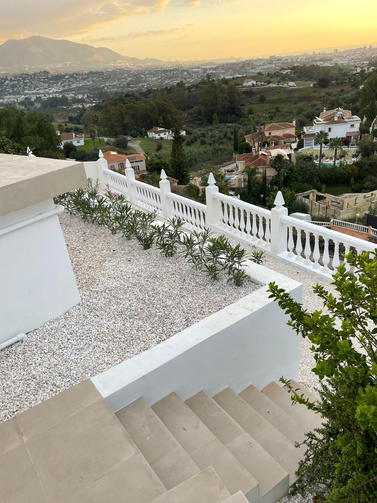Se vende Villa - Chalet de 3 dormitorios en Costa Del Sol, Málaga, España
