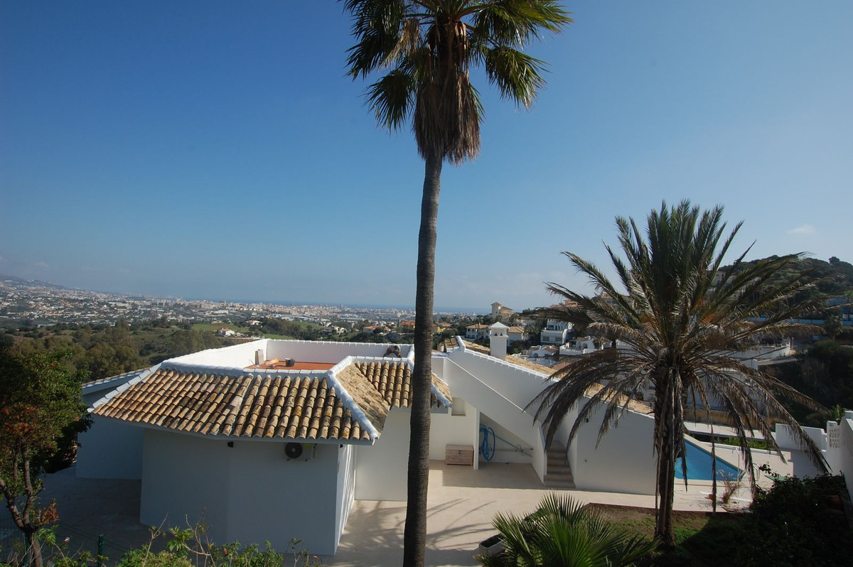 Se vende Villa - Chalet de 3 dormitorios en Costa Del Sol, Málaga, España