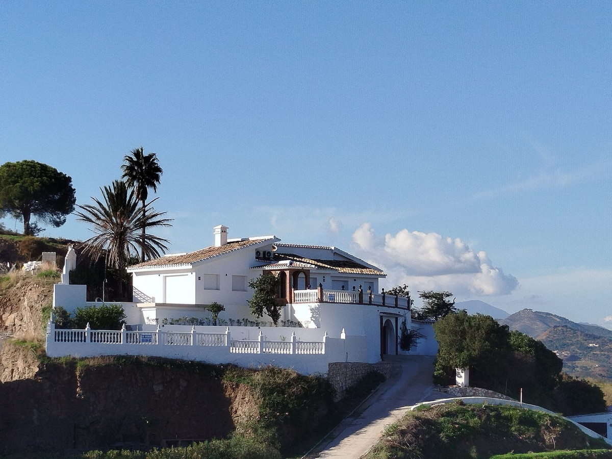 Se vende Villa - Chalet de 3 dormitorios en Costa Del Sol, Málaga, España