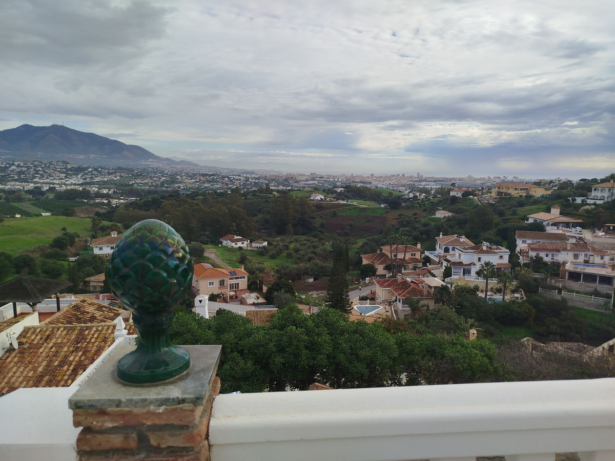 Se vende Villa - Chalet de 3 dormitorios en Costa Del Sol, Málaga, España