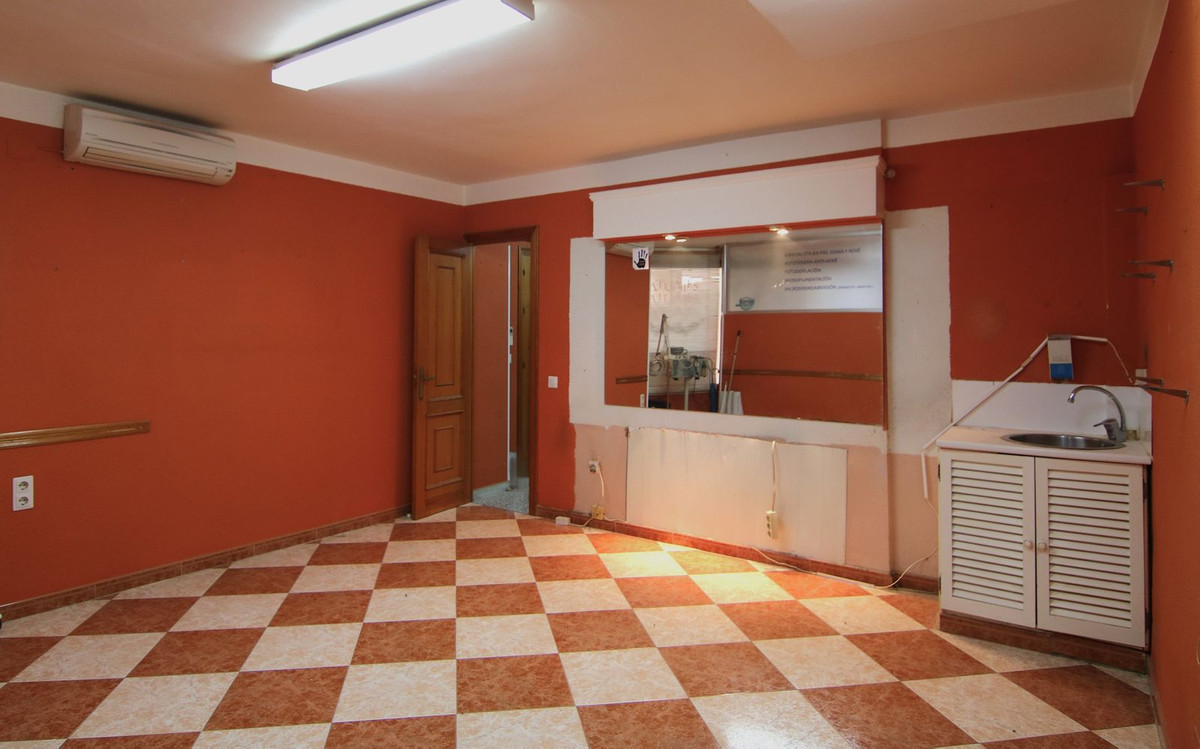 Se vende Local comercial  en Costa Del Sol, Málaga, España