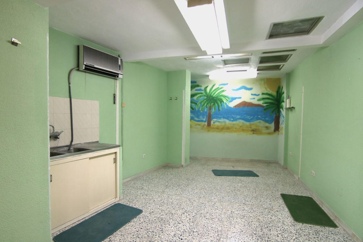 Se vende Local comercial  en Costa Del Sol, Málaga, España