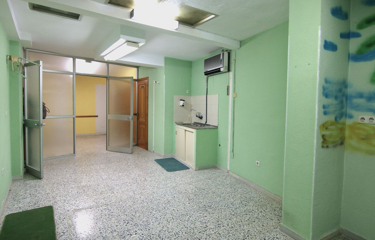 Se vende Local comercial  en Costa Del Sol, Málaga, España