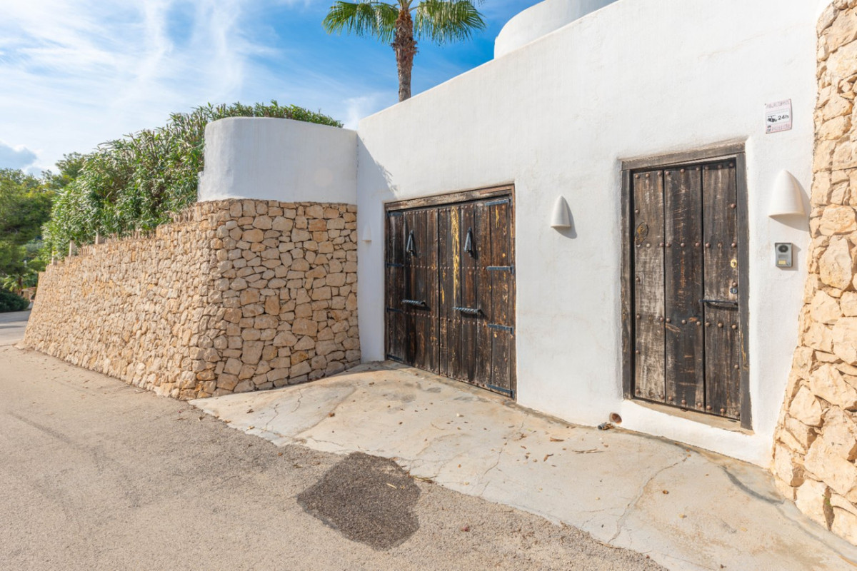 4 Bed Townhouse for sale in Javea Costa Blanca, Alicante, Spain