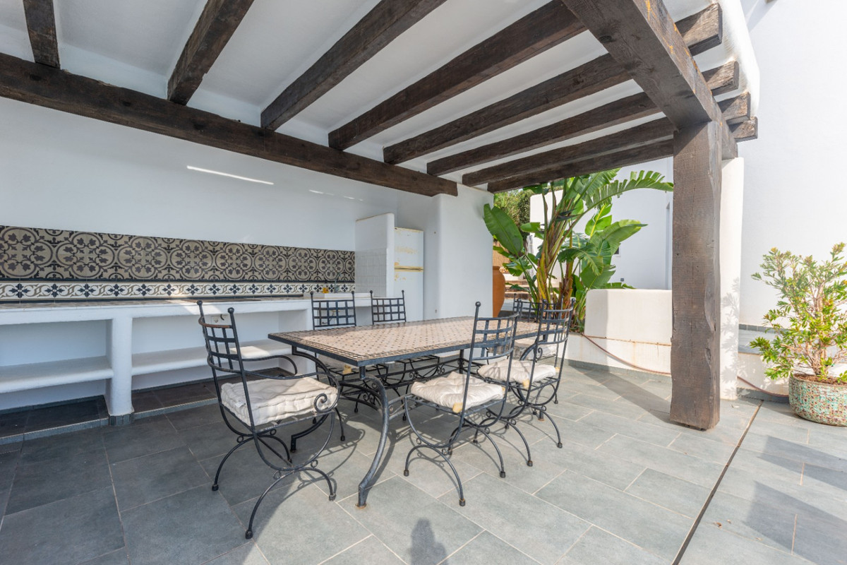 4 Bed Townhouse for sale in Javea Costa Blanca, Alicante, Spain