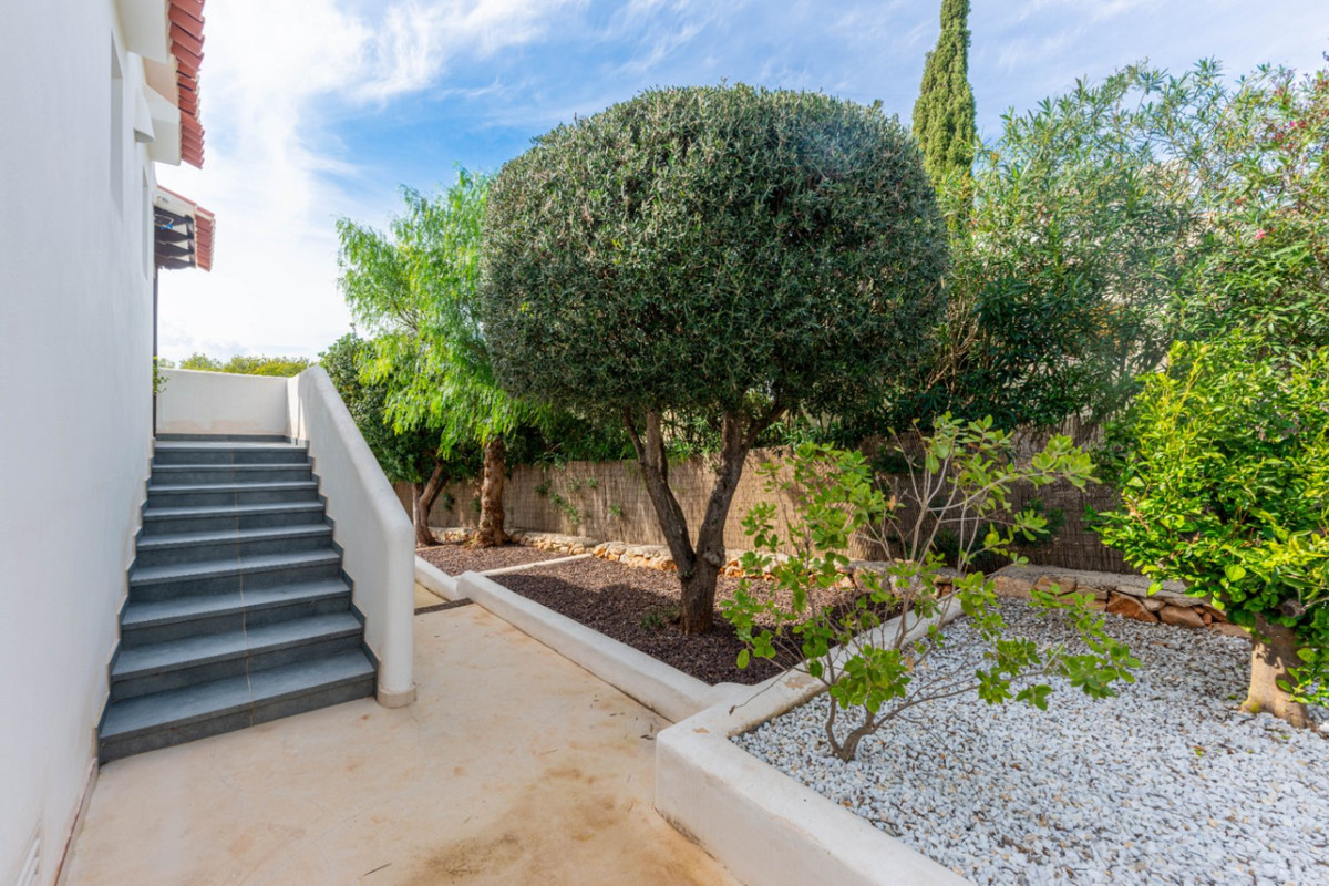 4 Bed Townhouse for sale in Javea Costa Blanca, Alicante, Spain