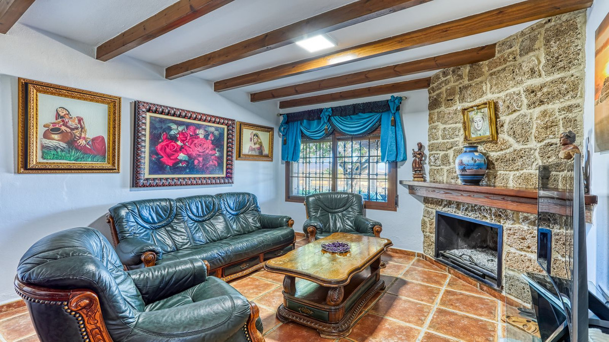 8 Bed Townhouse for sale in Alhaurín De La Torre Costa Del Sol, Málaga, Spain