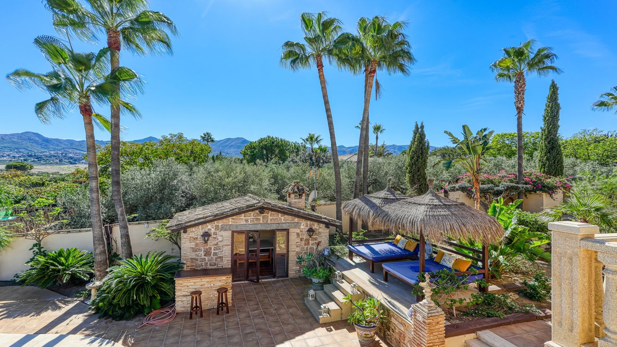 8 Bed Townhouse for sale in Alhaurín De La Torre Costa Del Sol, Málaga, Spain
