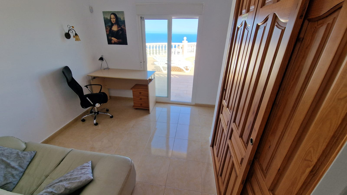 Se vende Villa - Chalet de 3 dormitorios en Costa Blanca, Alicante, España
