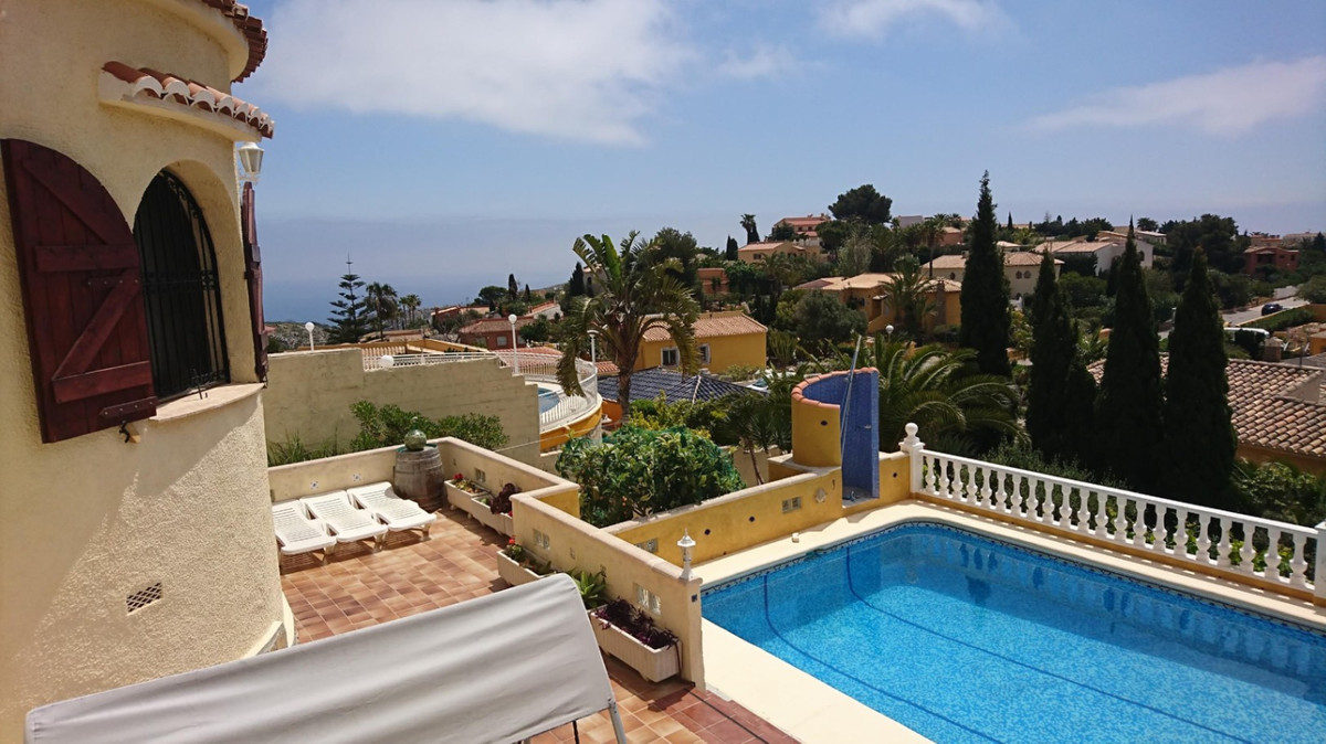 Se vende Villa - Chalet de 5 dormitorios en Costa Blanca, Alicante, España